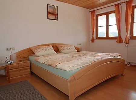 Erath Apartman *